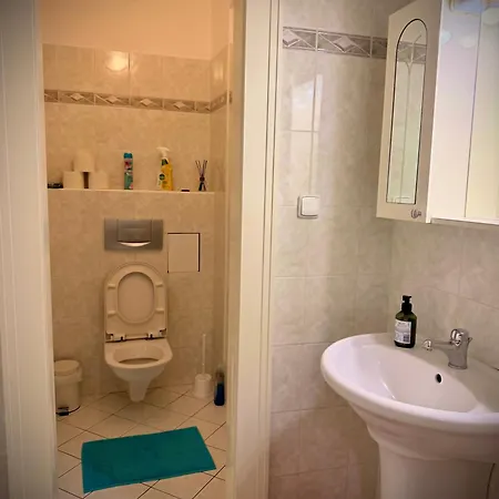 2 Min Center Just In, Old Town Walk Private A *
