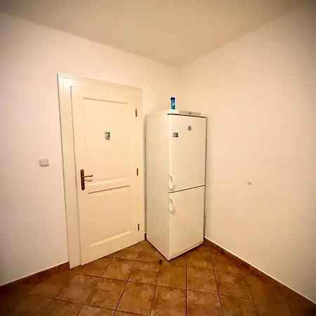 2 Min Center Just In, Old Town Walk Private A